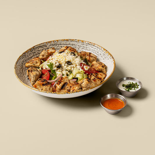 Ensalada Griega con Pollo Kebab