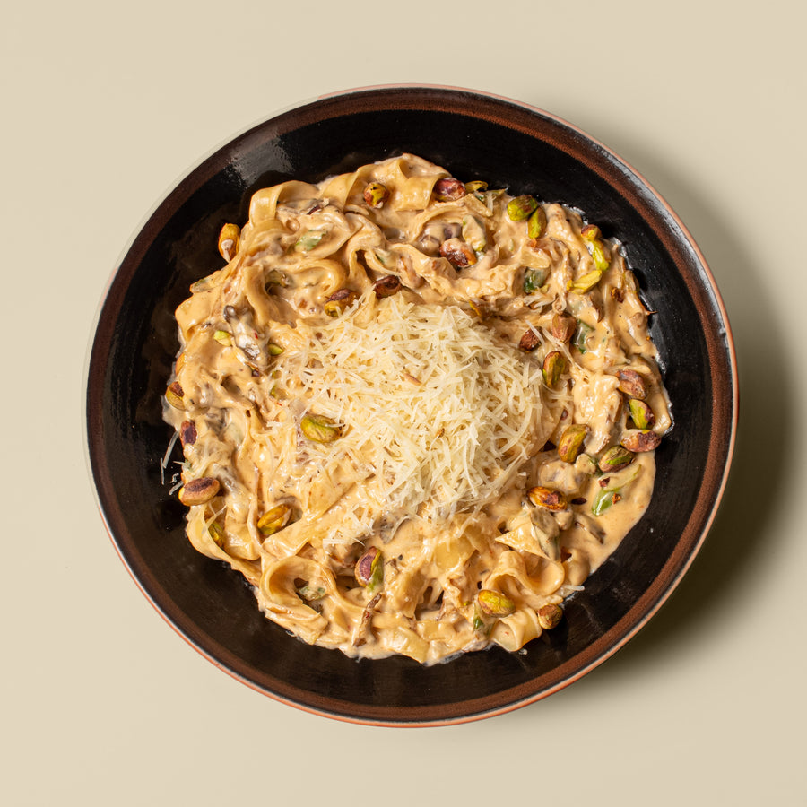 Fetuccini con Pistachos y Espárragos